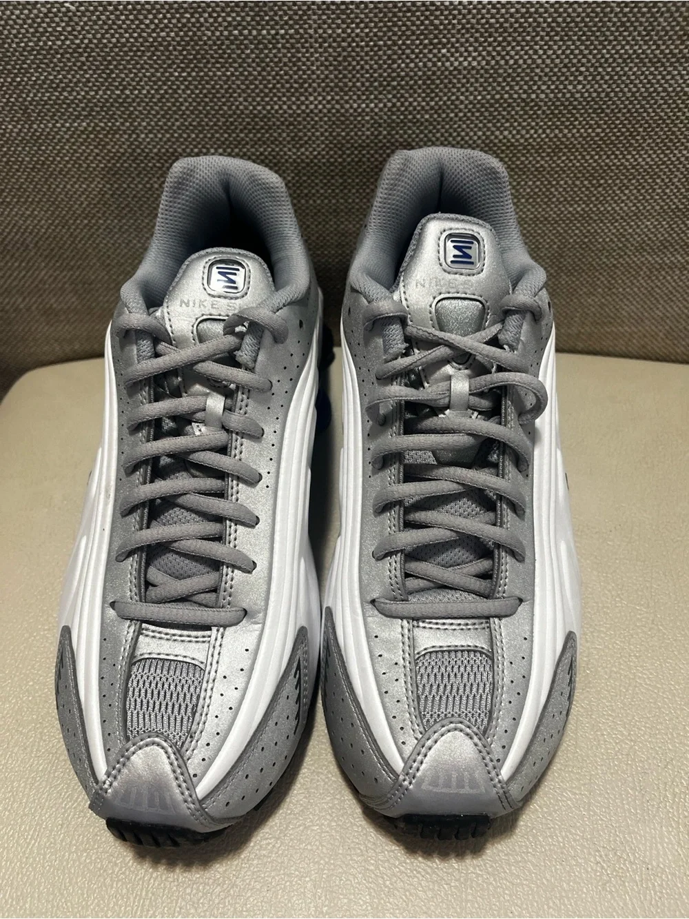 Nike Shox 4 White, Gray & Blue Running Sneakers Women’s Size 6